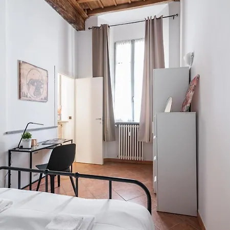 House Of Foscolo - Palazzo Cornazzani - By Host4u Pavia