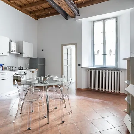 Apartamento House Of Foscolo - Palazzo Cornazzani - By Host4u *