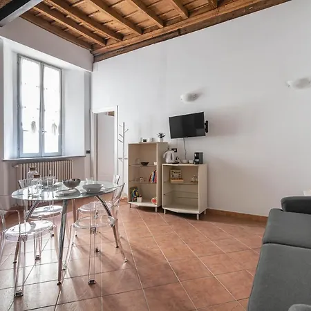 House Of Foscolo - Palazzo Cornazzani - By Host4u Apartment Pavia